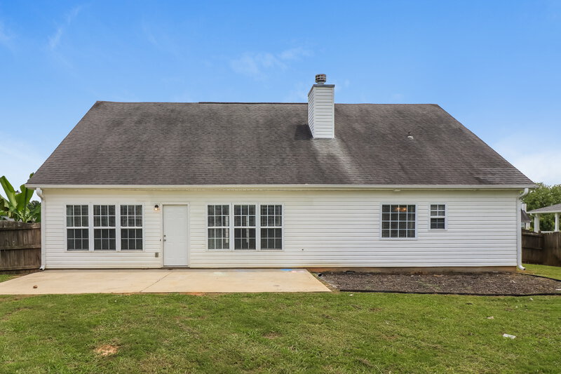 0/Mo, 203 Olde Lexington Pass Villa Rica, GA 30180 Rear View