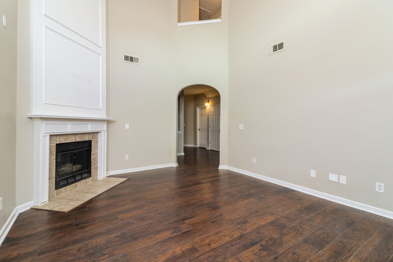 2,130/Mo, 361 Grayson Way Alpharetta, GA 30004 Living Room View 2