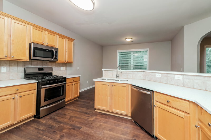2,130/Mo, 361 Grayson Way Alpharetta, GA 30004 Kitchen View 3
