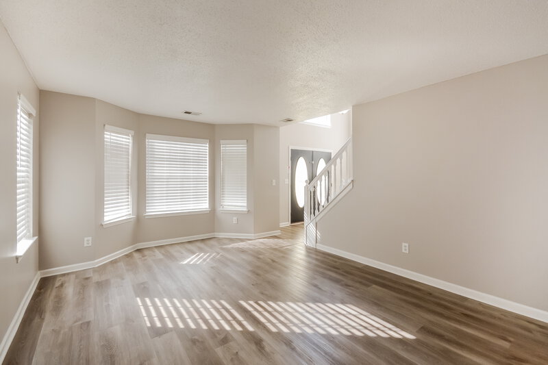 2,355/Mo, 3004 Peach Blossom Trce SE Conyers, GA 30013 Living Room View