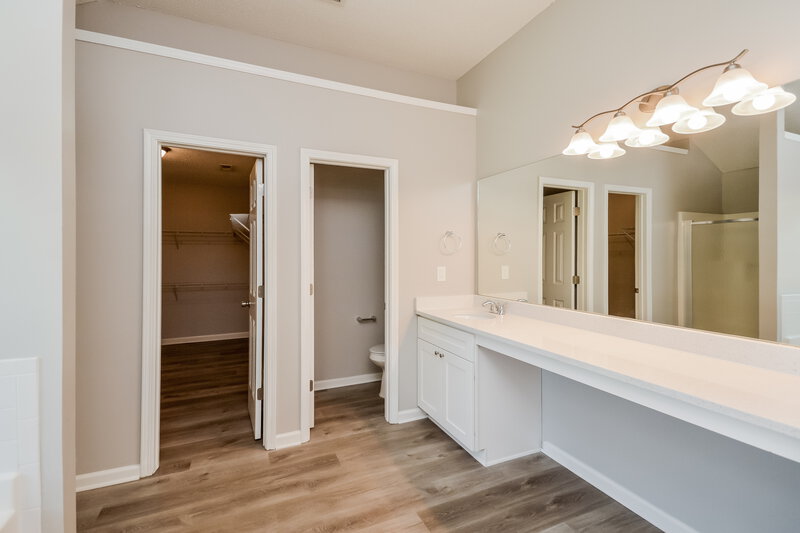 2,355/Mo, 3004 Peach Blossom Trce SE Conyers, GA 30013 Main Bathroom View