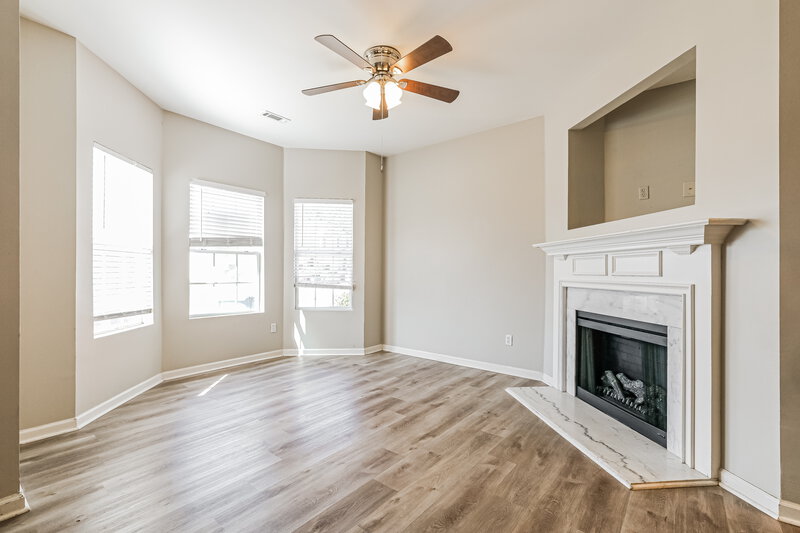 1,860/Mo, 5480 Sierra Trl College Park, GA 30349 Living Room View