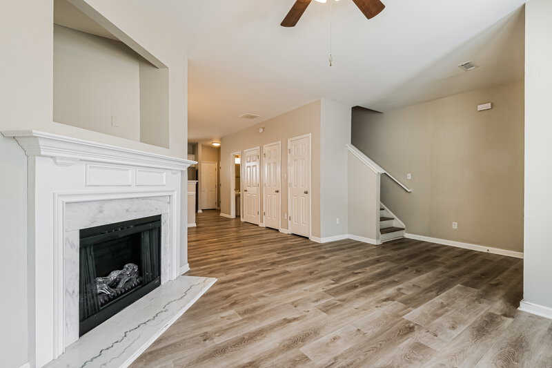 1,860/Mo, 5480 Sierra Trl College Park, GA 30349 Living Room View 2