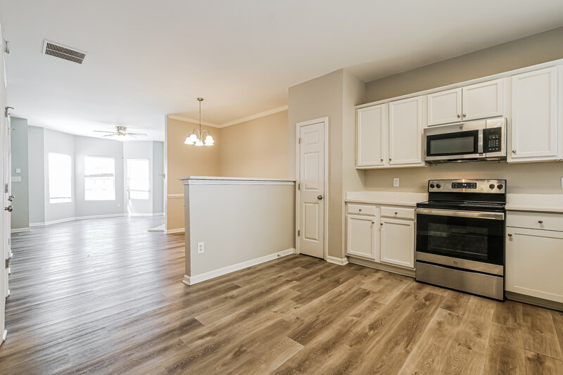 1,860/Mo, 5480 Sierra Trl College Park, GA 30349 Kitchen View 3