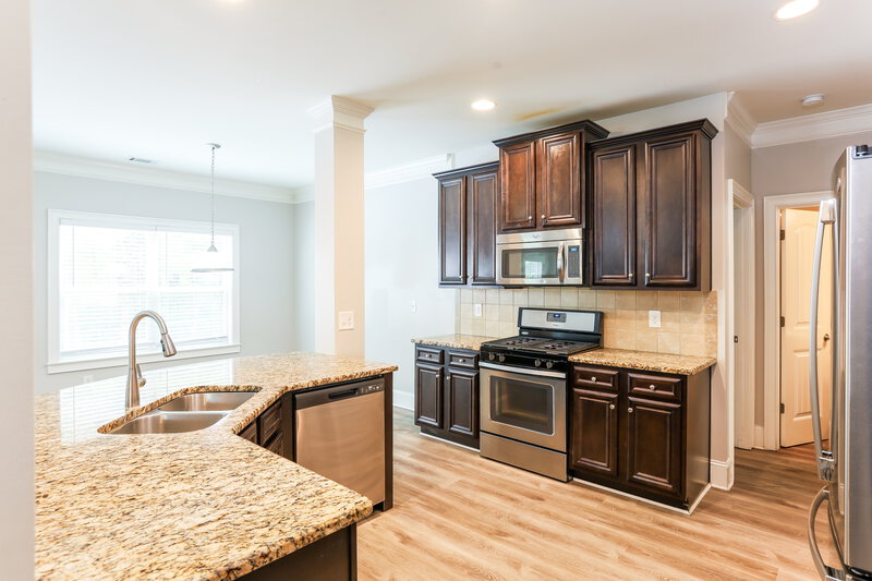 2,790/Mo, 402 Silver Oak Dr Dallas, GA 30132 Kitchen View 2
