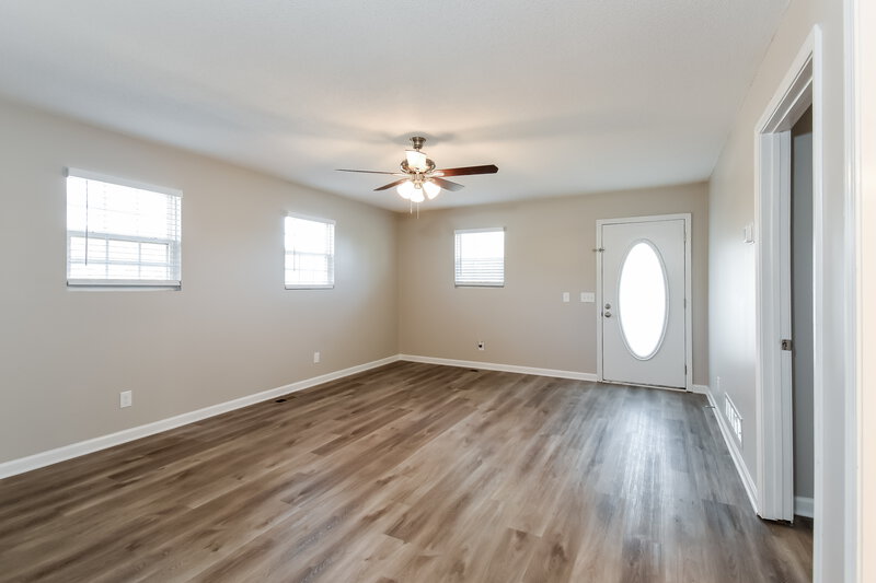 1,685/Mo, 1146 Little Vine Church Rd Villa Rica, GA 30180 Living Room View 2