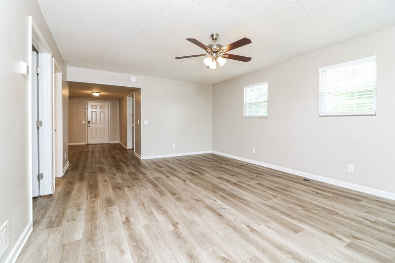 1,710/Mo, 1146 Little Vine Church Rd Villa Rica, GA 30180 Living Room View 2