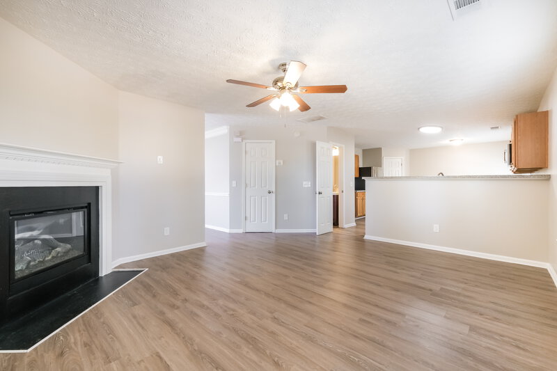 1,950/Mo, 1374 Ivey Pointe Dr Lawrenceville, GA 30045 Living Room View 2