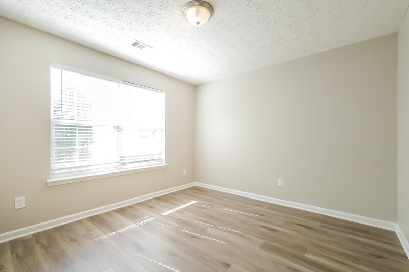 1,950/Mo, 1374 Ivey Pointe Dr Lawrenceville, GA 30045 Bedroom View