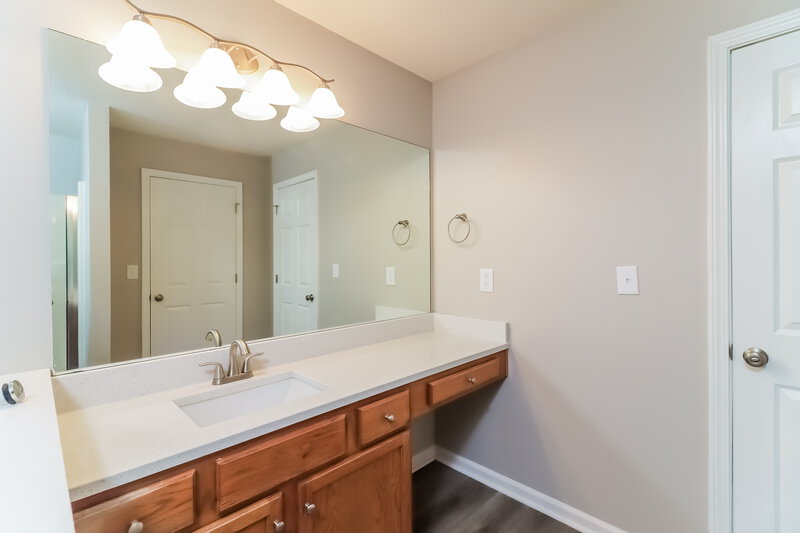 2,550/Mo, 15 Pine Oak Cir Temple, GA 30179 Main Bathroom View