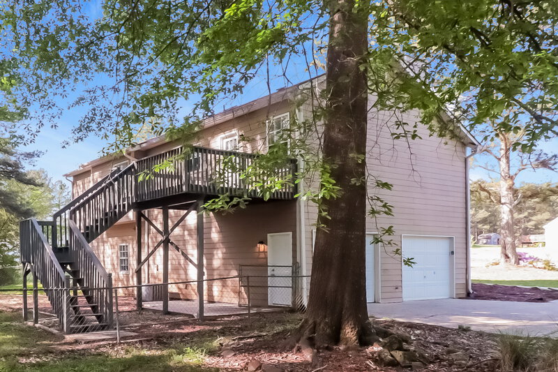 2,550/Mo, 15 Pine Oak Cir Temple, GA 30179 Rear View 2
