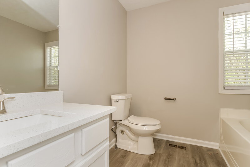 1,755/Mo, 142 Faith Ct Villa Rica, GA 30180 Main Bathroom View