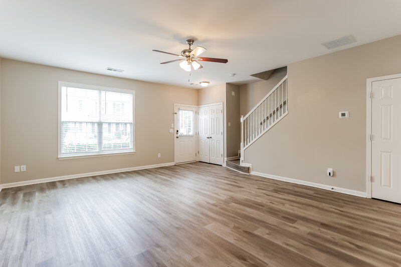 1,790/Mo, 2830 Deerwood Ln SW Atlanta, GA 30331 Living Room View