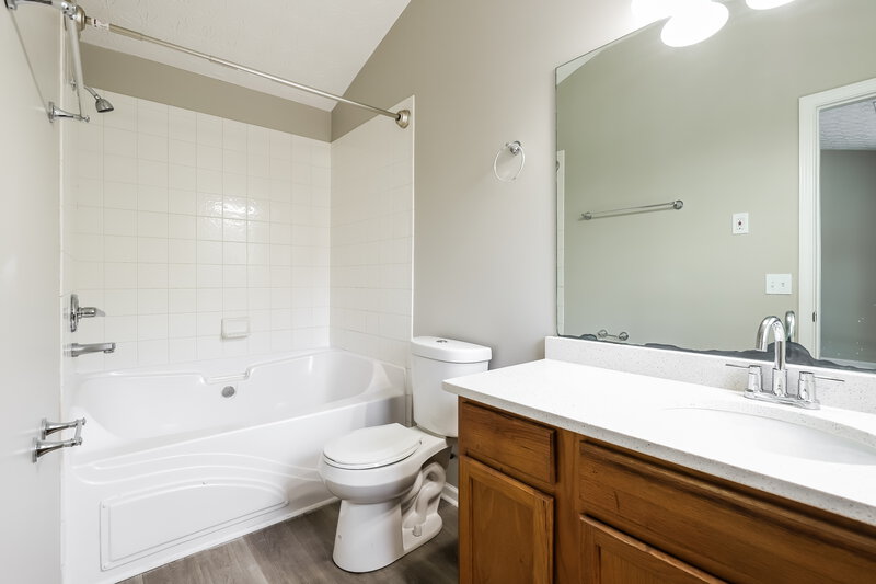 1,980/Mo, 281 Pearl Chambers Dr Dawsonville, GA 30534 Main Bathroom View