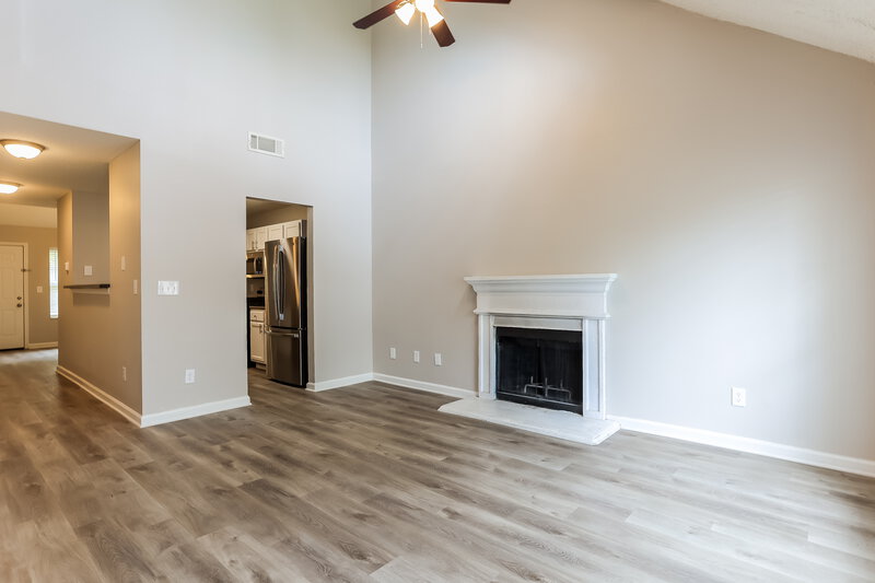 2,660/Mo, 4509 Ravenwood Pl Union City, GA 30291 Living Room View