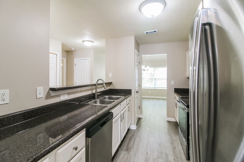1,870/Mo, 4509 Ravenwood Pl Union City, GA 30291 Kitchen View