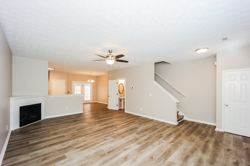 1,870/Mo, 4115 Stone Trace Dr East Point, GA 30344 Living Room View 2