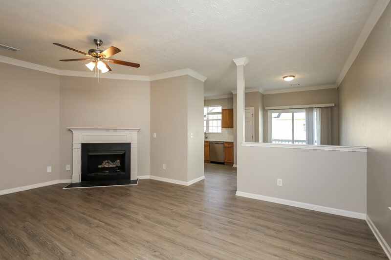 2,550/Mo, 4814 Zephyr Cove Pl Flowery Branch, GA 30542 Living Room View 2