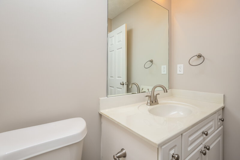 2,550/Mo, 4814 Zephyr Cove Pl Flowery Branch, GA 30542 Bathroom View