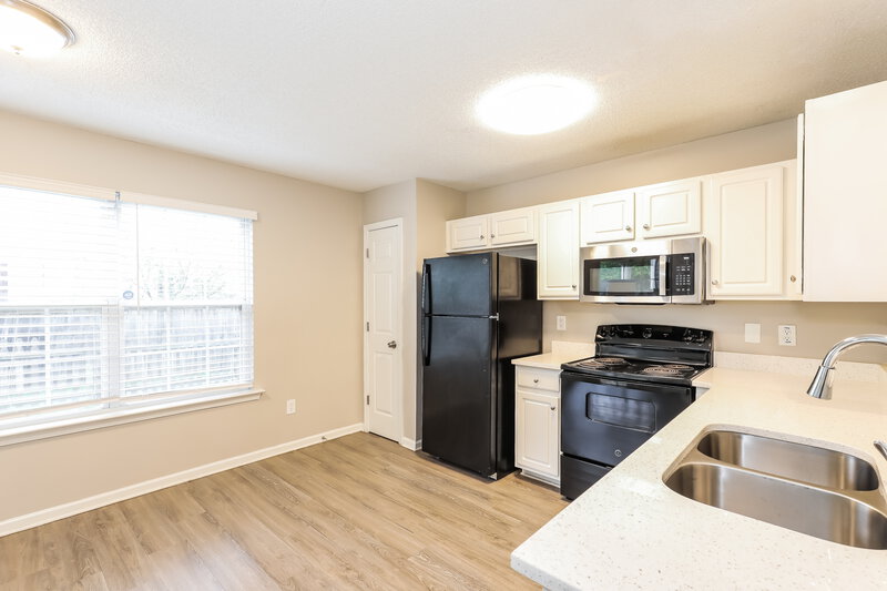 1,925/Mo, 348 Coral Cir McDonough, GA 30253 Kitchen View 2