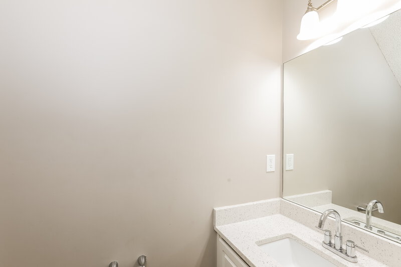 1,925/Mo, 348 Coral Cir McDonough, GA 30253 Main Bathroom View