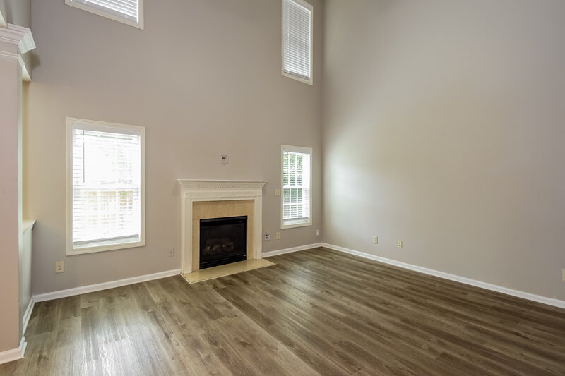 2,230/Mo, 6176 Mulberry Park Dr Braselton, GA 30517 Living Room View