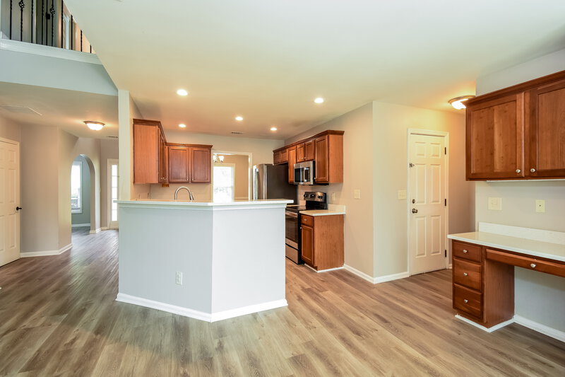 2,230/Mo, 6176 Mulberry Park Dr Braselton, GA 30517 Kitchen View 3