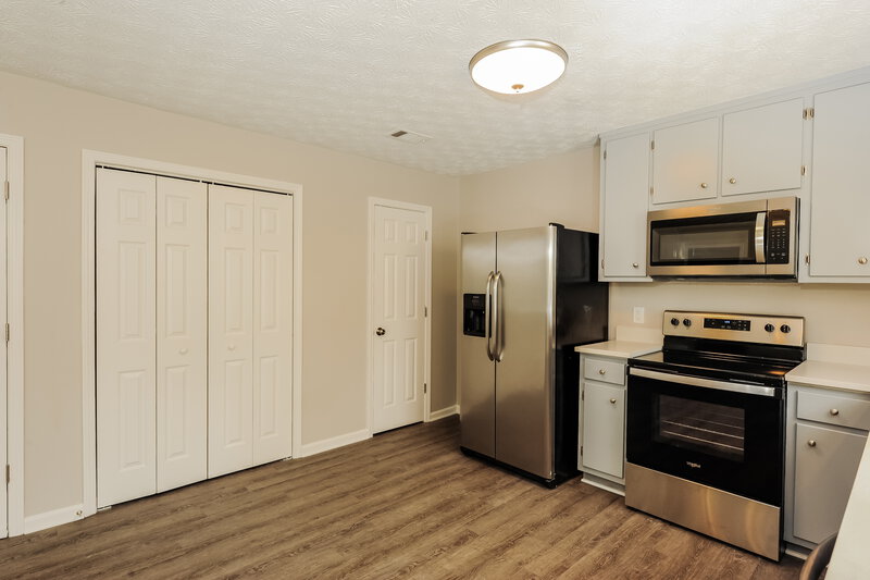 1,775/Mo, 812 Overlook Trl Canton, GA 30115 Kitchen View