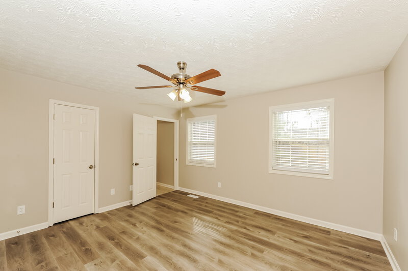 1,775/Mo, 812 Overlook Trl Canton, GA 30115 Main Bedroom View 2