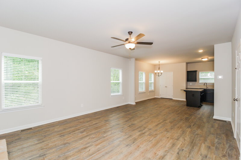 2,505/Mo, 121 Danville Trl Dallas, GA 30132 Living Room View
