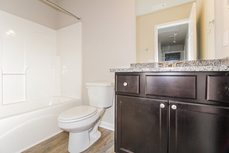 2,505/Mo, 121 Danville Trl Dallas, GA 30132 Bathroom View