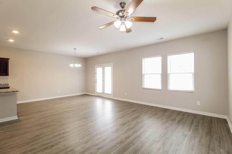 2,400/Mo, 275 Sinclair Way Monroe, GA 30655 Dining Room View