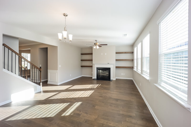 2,415/Mo, 6639 Sky Leaf Ln Fairburn, GA 30213 Living Room View 4