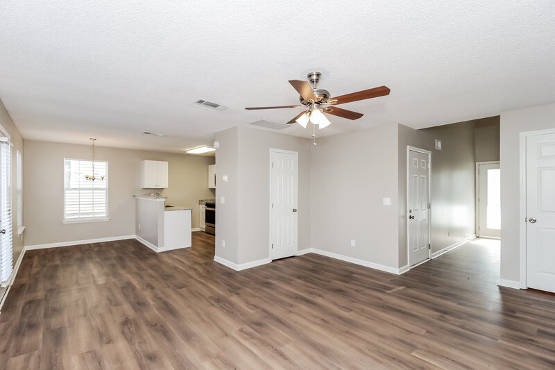 1,795/Mo, 3736 Longview Dr Douglasville, GA 30135 Living Room View