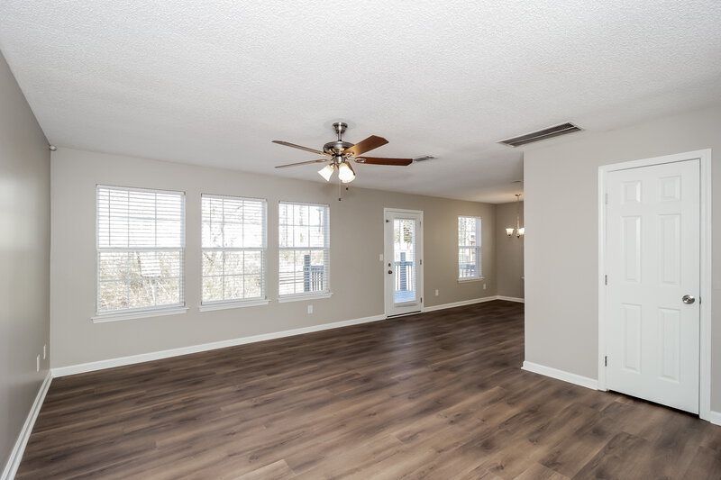 1,795/Mo, 3736 Longview Dr Douglasville, GA 30135 Living Room View 2