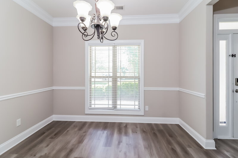 2,255/Mo, 480 Saddle Chase Dr Bremen, GA 30110 Dining Room View