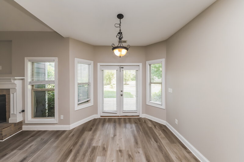 1,975/Mo, 480 Saddle Chase Dr Bremen, GA 30110 Breakfast Nook View