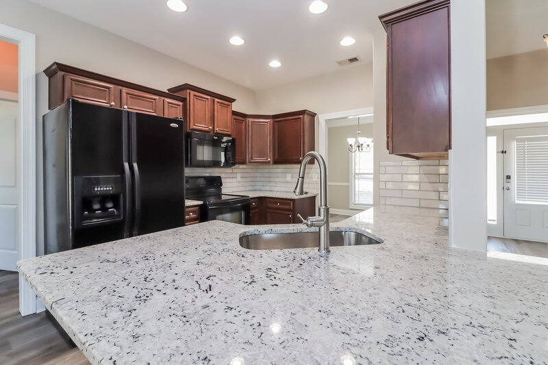 2,255/Mo, 480 Saddle Chase Dr Bremen, GA 30110 Kitchen View