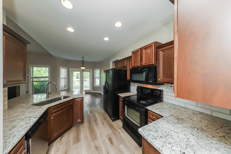 1,975/Mo, 480 Saddle Chase Dr Bremen, GA 30110 Kitchen View