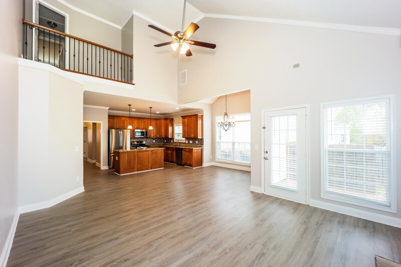 2,470/Mo, 126 The Boulevard Newnan, GA 30263 Living Room View 2