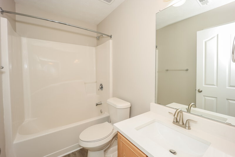 2,235/Mo, 50 Saint Charles Pl Sharpsburg, GA 30277 Bathroom View 2