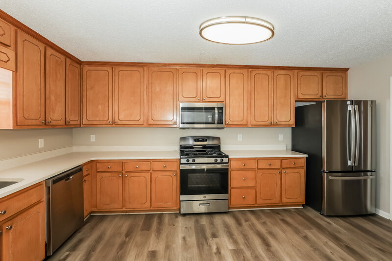 2,310/Mo, 5713 Colonnade Dr Rex, GA 30273 Kitchen View