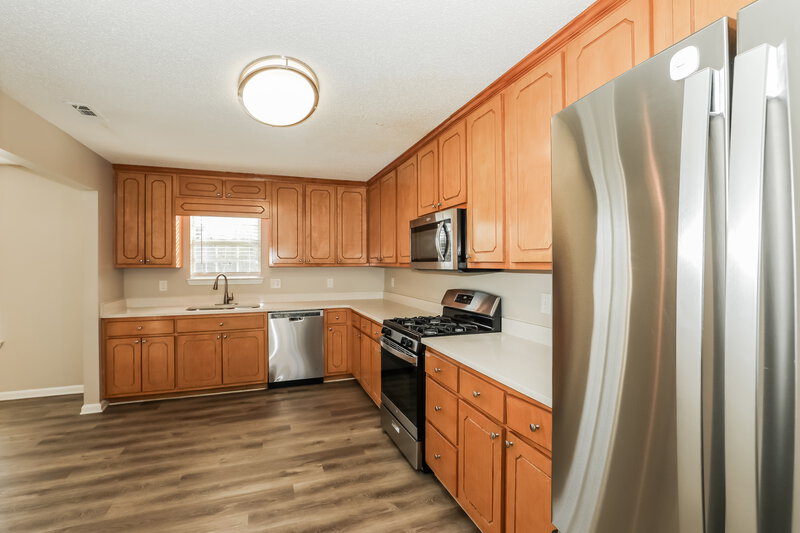 2,310/Mo, 5713 Colonnade Dr Rex, GA 30273 Kitchen View 2