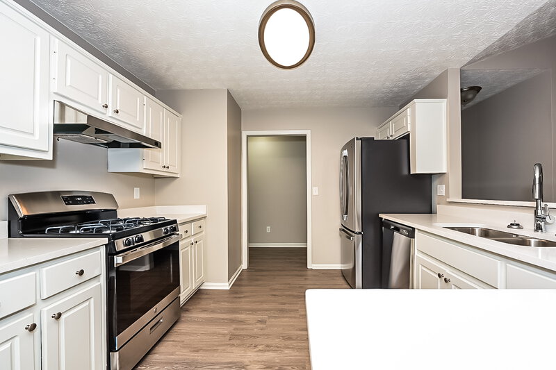 1,845/Mo, 150 GingerCake Ct Fayetteville, GA 30214 Kitchen View 2