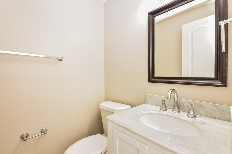 2,475/Mo, 505 Mountain Oaks Pkwy Stone Mountain, GA 30087 Bathroom View