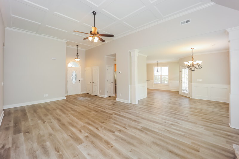 2,500/Mo, 30 Camden Way Newnan, GA 30265 Living Room View