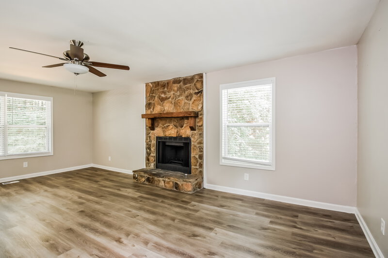 2,225/Mo, 5135 Willow Tarn Acworth, GA 30102 Living Room View 2