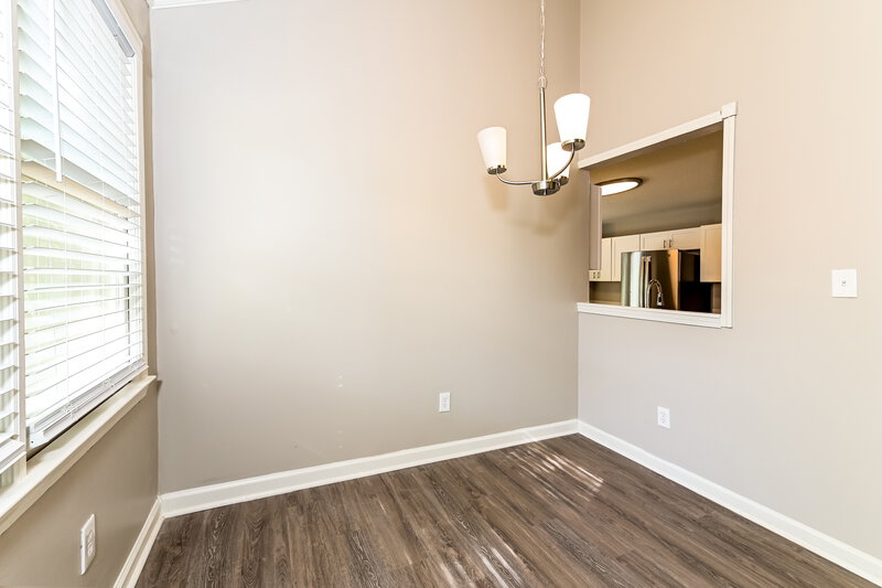 1,870/Mo, 430 Rosehill Dr McDonough, GA 30253 Dining Room View