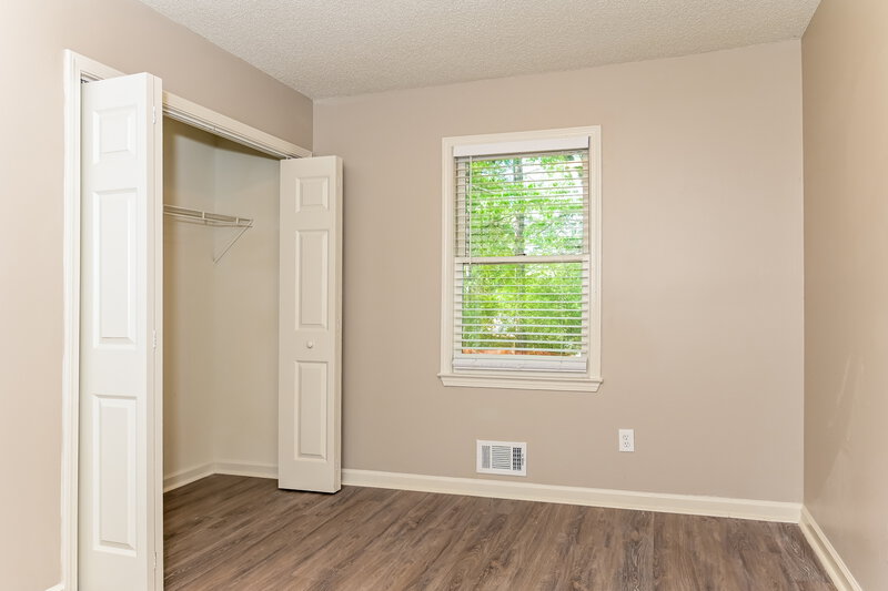 1,870/Mo, 430 Rosehill Dr McDonough, GA 30253 Bedroom View