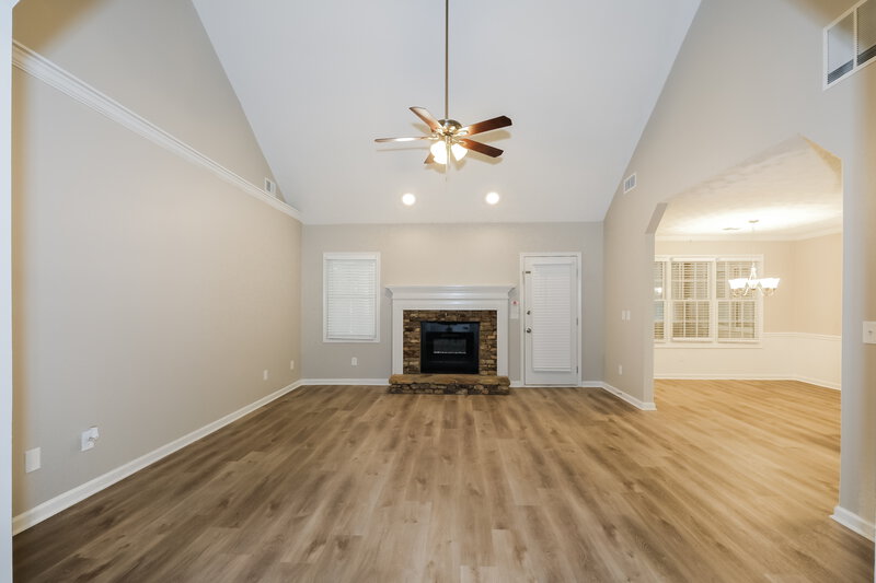 1,980/Mo, 40 Dunning Keep Covington, GA 30016 Living Room View 2